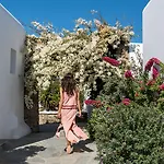 A Mykonos Отель