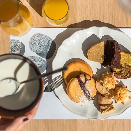 ホテル ア ミコノス 4*